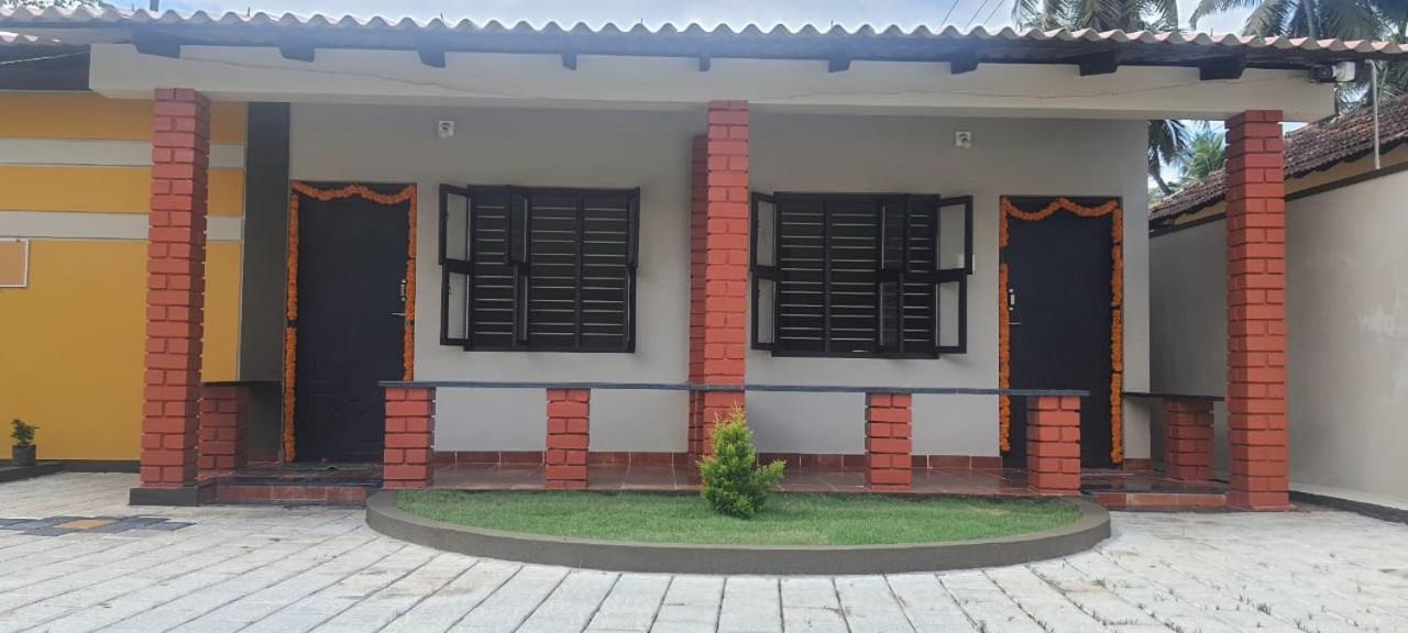 Coastal Hideoout Family Cottages Malpe Exteriör bild